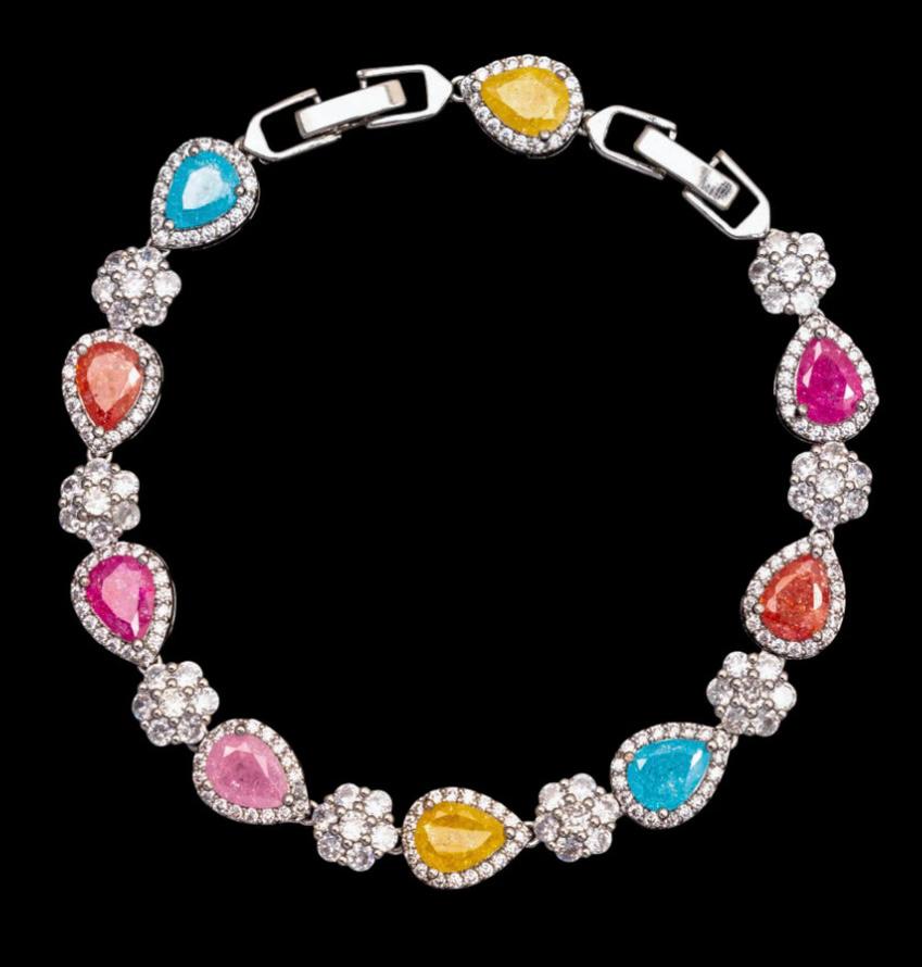 Tear blossom bracelet